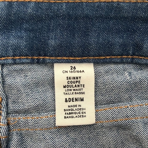 Jeans - Picture 3 of 3